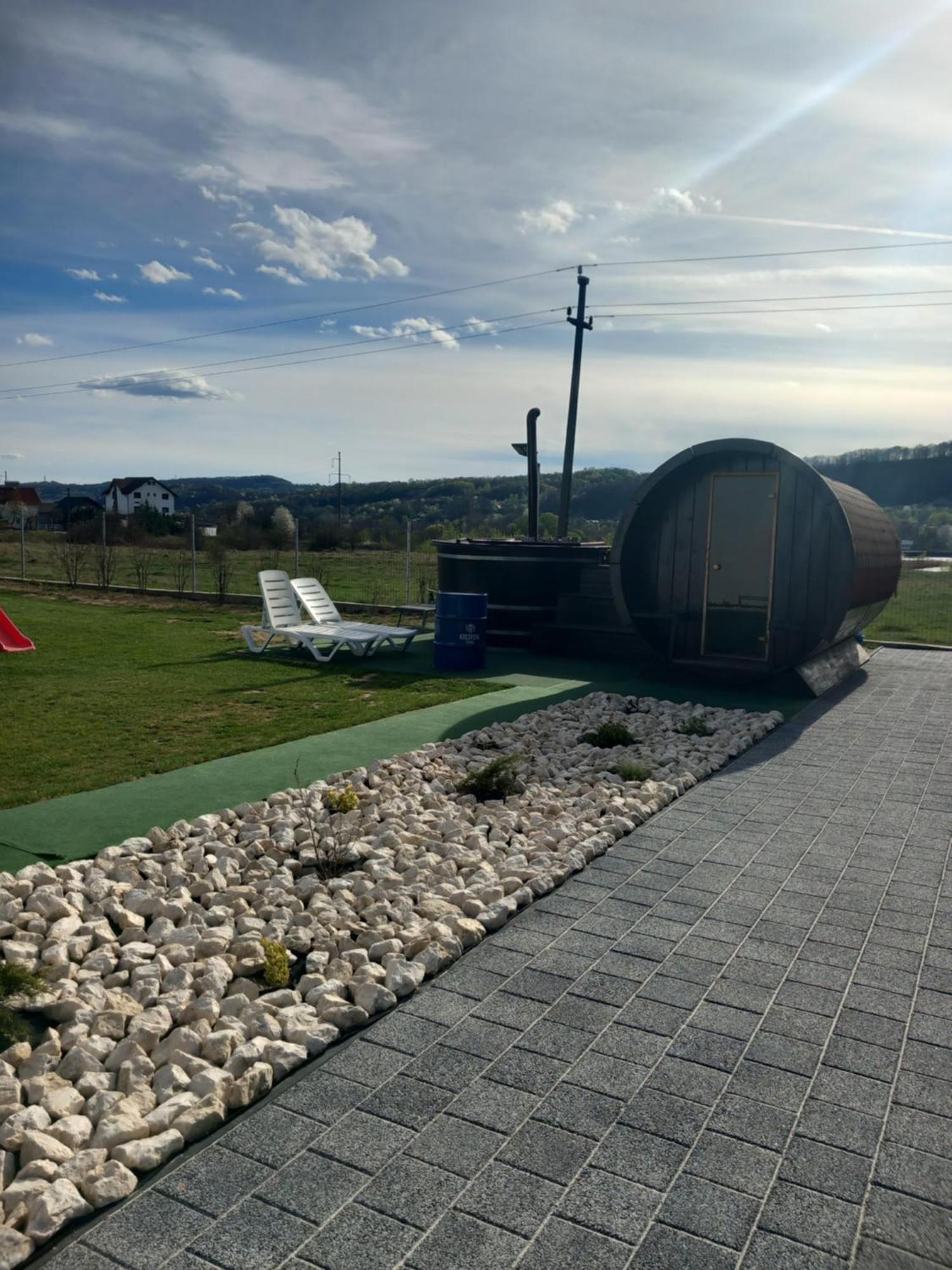 Casa Ambientt Hotel Albestii de Arges Kültér fotó