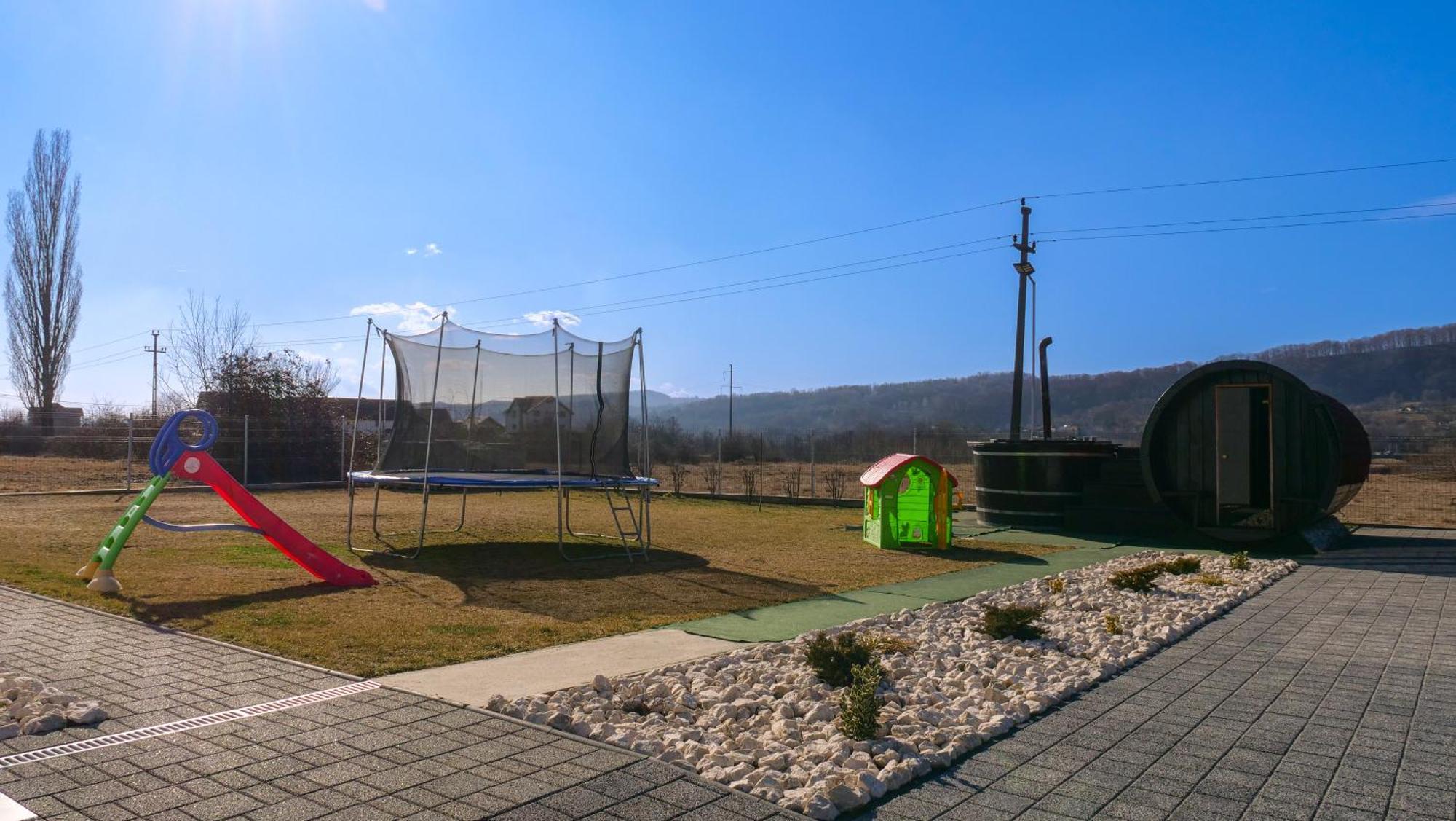 Casa Ambientt Hotel Árgyasudvarhely Kültér fotó