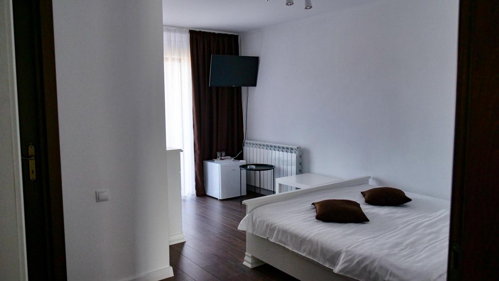 Casa Ambientt Hotel Árgyasudvarhely Kültér fotó