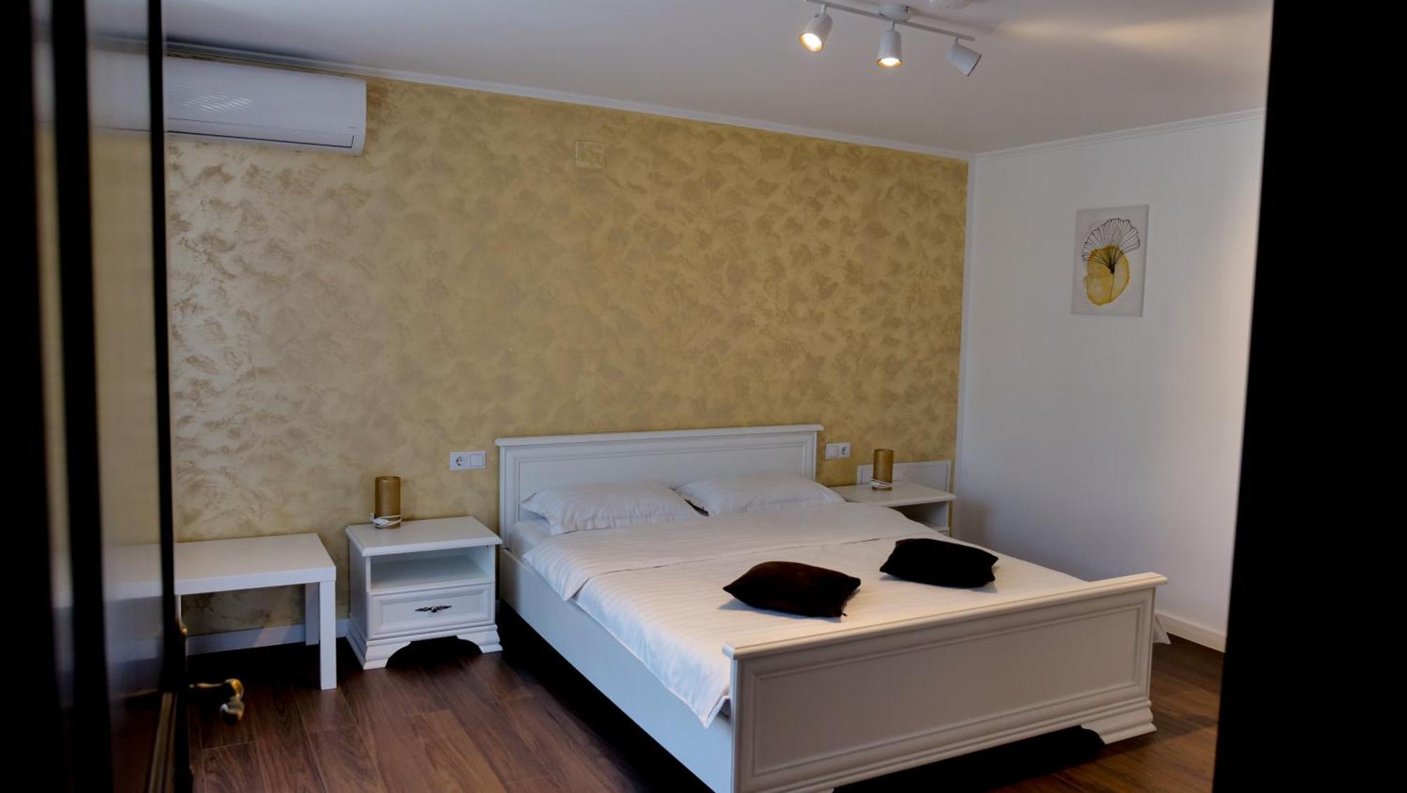 Casa Ambientt Hotel Árgyasudvarhely Kültér fotó